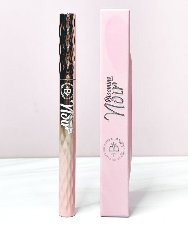 DELINEADOR EN PLUMON BLOOMING NOIR BLOOMSHELL · Única